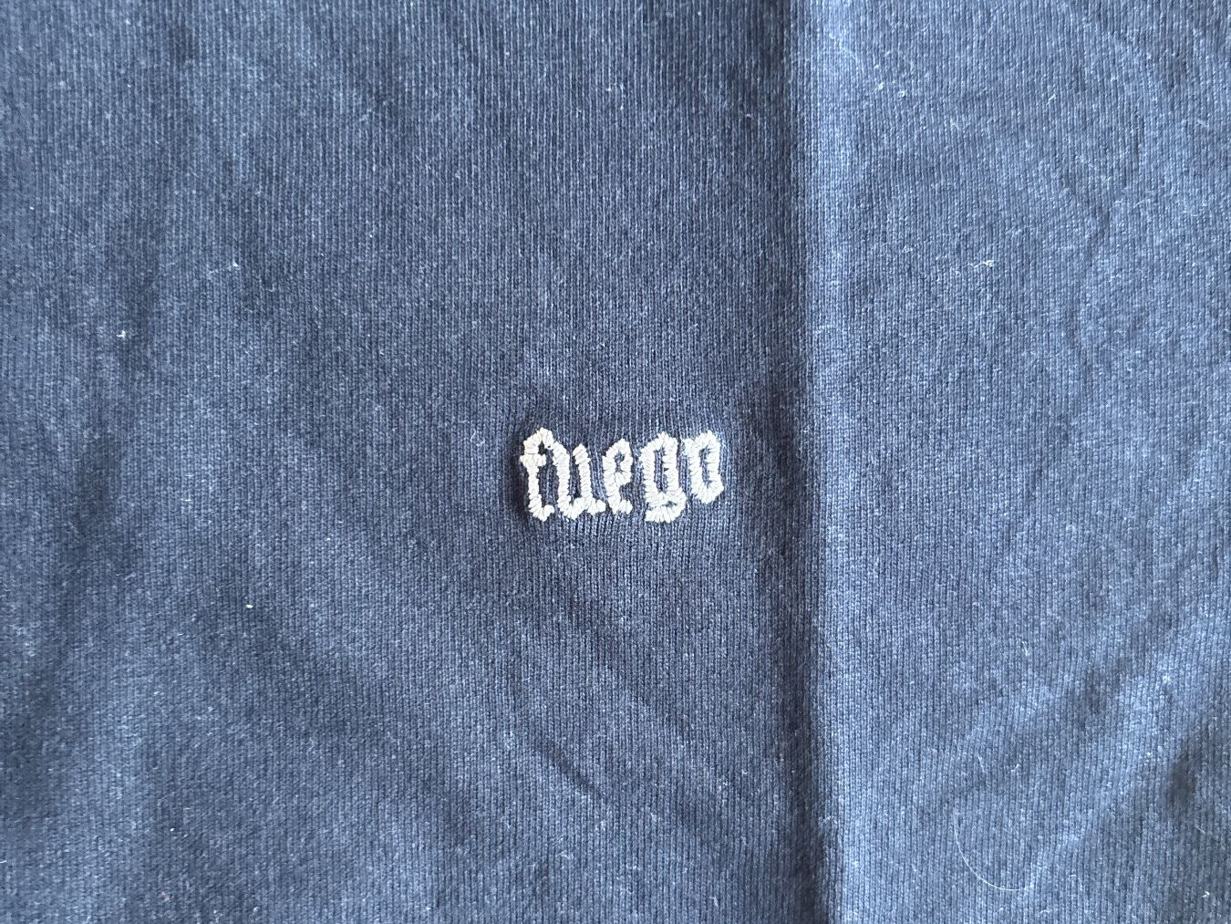 T-Shirts: Hochwertiges Fuege Tshirt – Gebraucht aus Rutschwil von win.JL 1