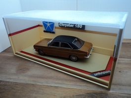 Chrysler 180 1/43 in handgefertigter Präsentationsvitrine