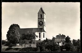 AK Suhr, Kirche mit Turm und Häusern