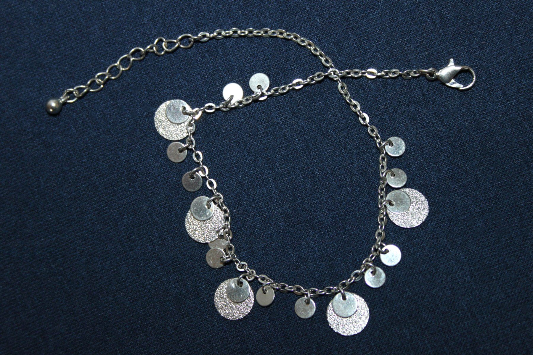 Bracelets: Armkettchen / Fusskettchen – D'occasion à Otelfingen par Jupi07