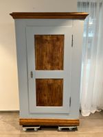 Vintage-Schrank wunderschön restauriert