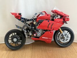 LEGO Ducati Panigale V4 R 42107, LEGO Technic