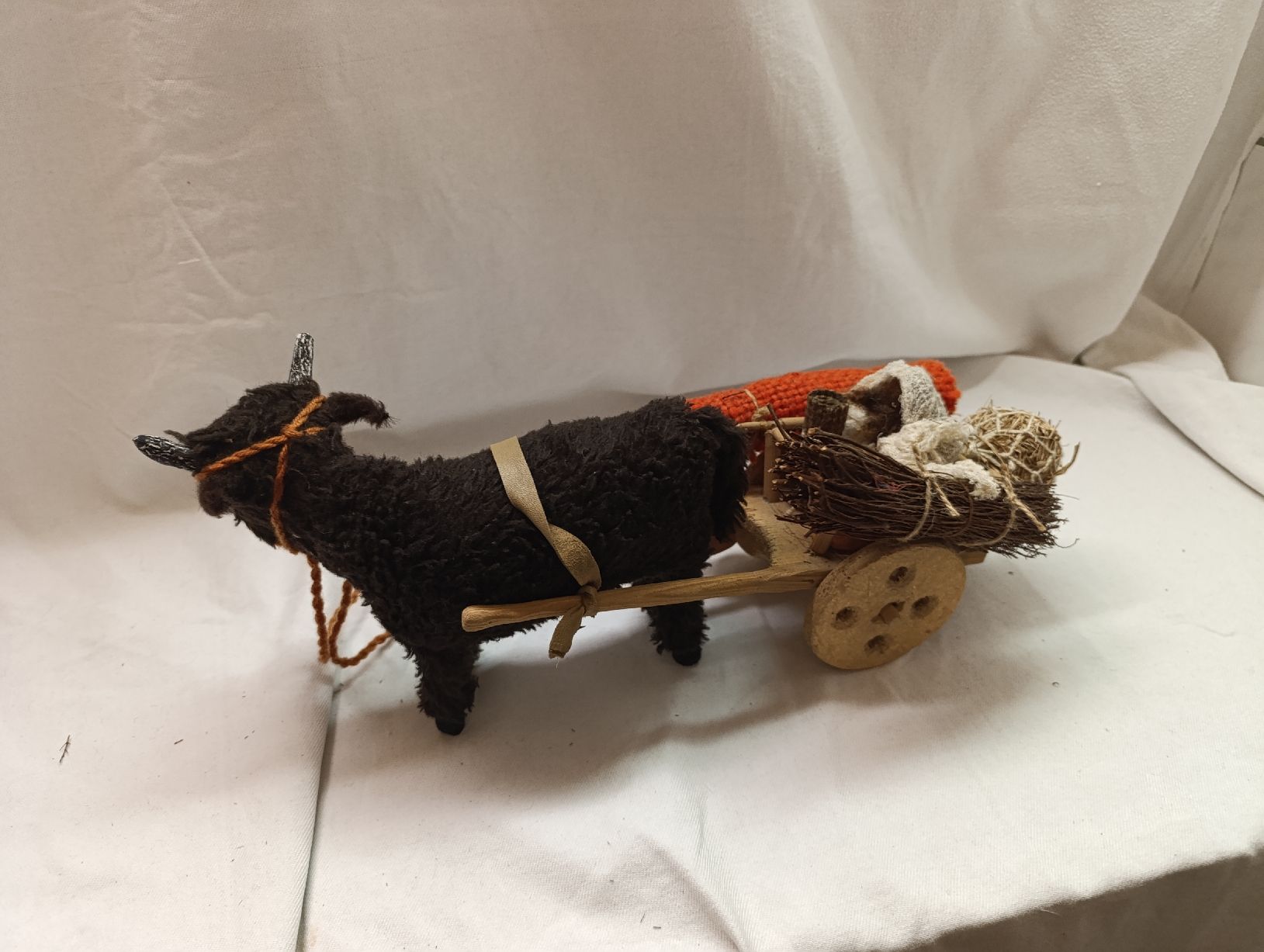 Statuette: Schwarzenberger Krippenfiguen Ochse mit Wagen – Usato da Oberarth venduto da sil_9dfs