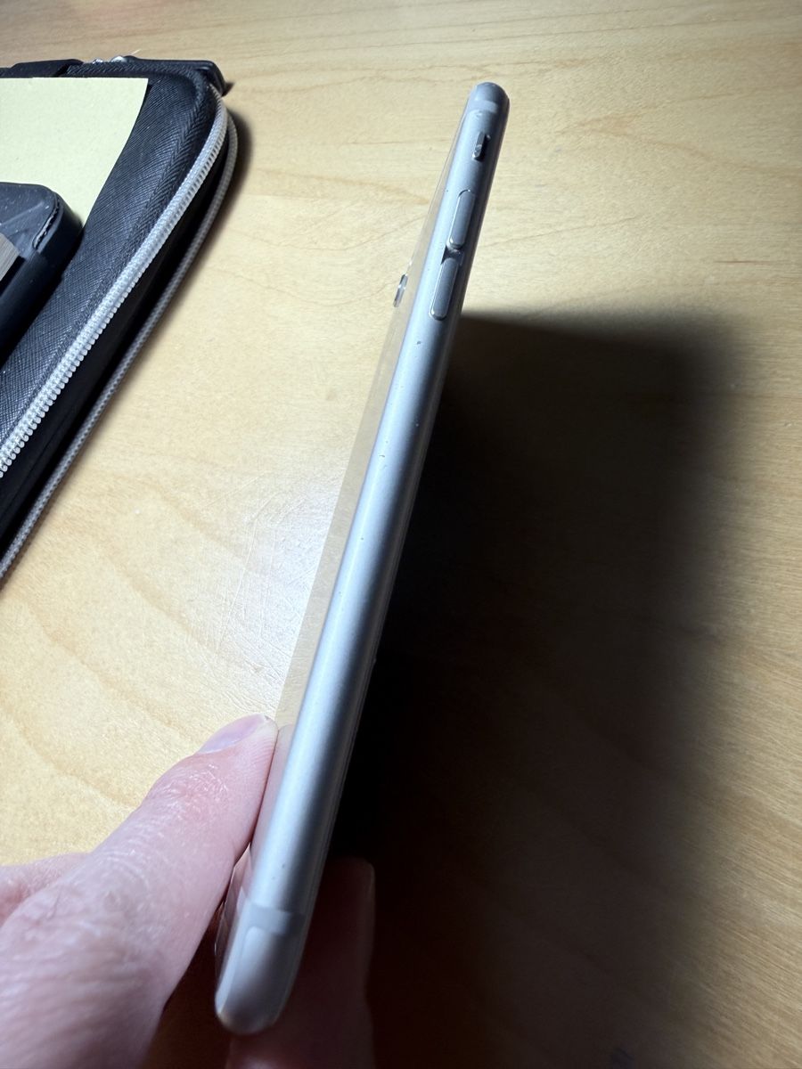 Apple Telefoni cellulari / Smartphones: iPhone 6 Silver – Difettoso da Kaltbrunn venduto da IMRLU998 3