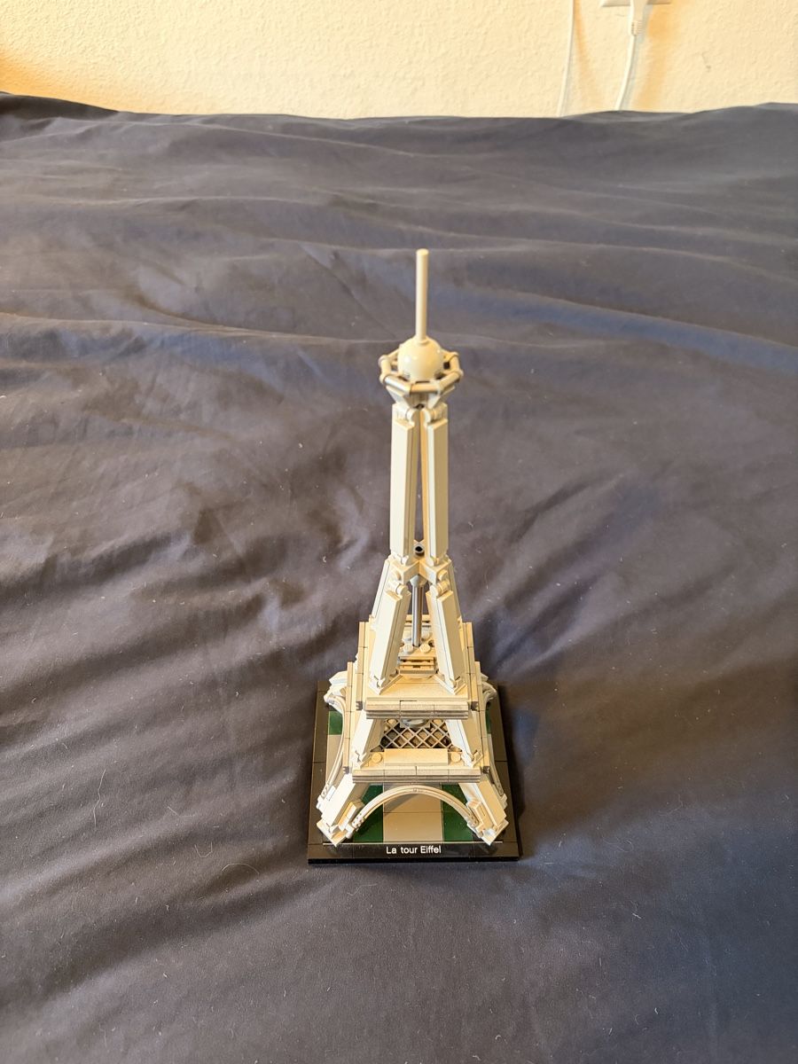 Lego Kit di costruzioni: LEGO Architecture 21019, Eiffelturm Paris, Aktion ab 1.-! – Usato da Windisch venduto da Darikin 1