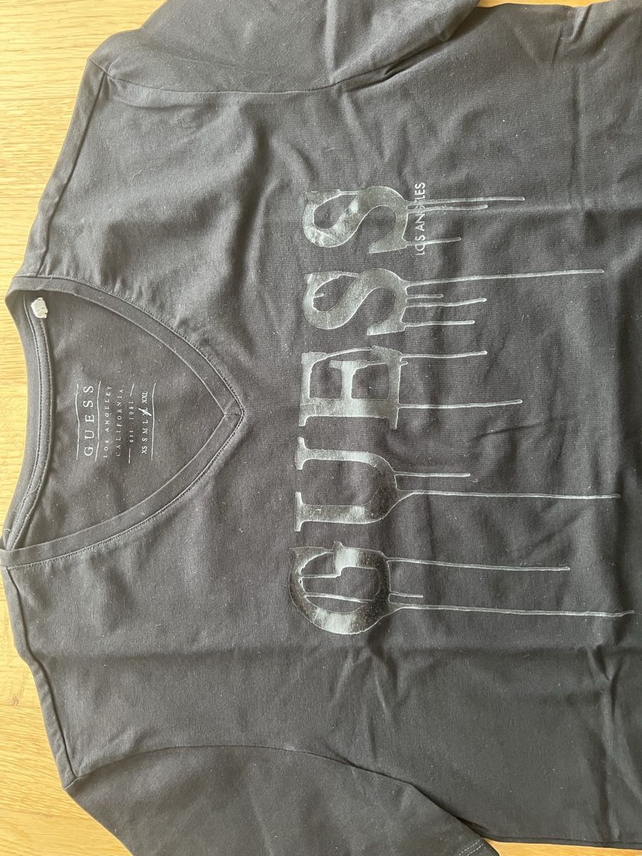T-shirt: Guess gr.xl – Usato da Bettlach venduto da Tradenet100 1