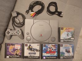 PS1 (SCPH-9002) + 5 Games