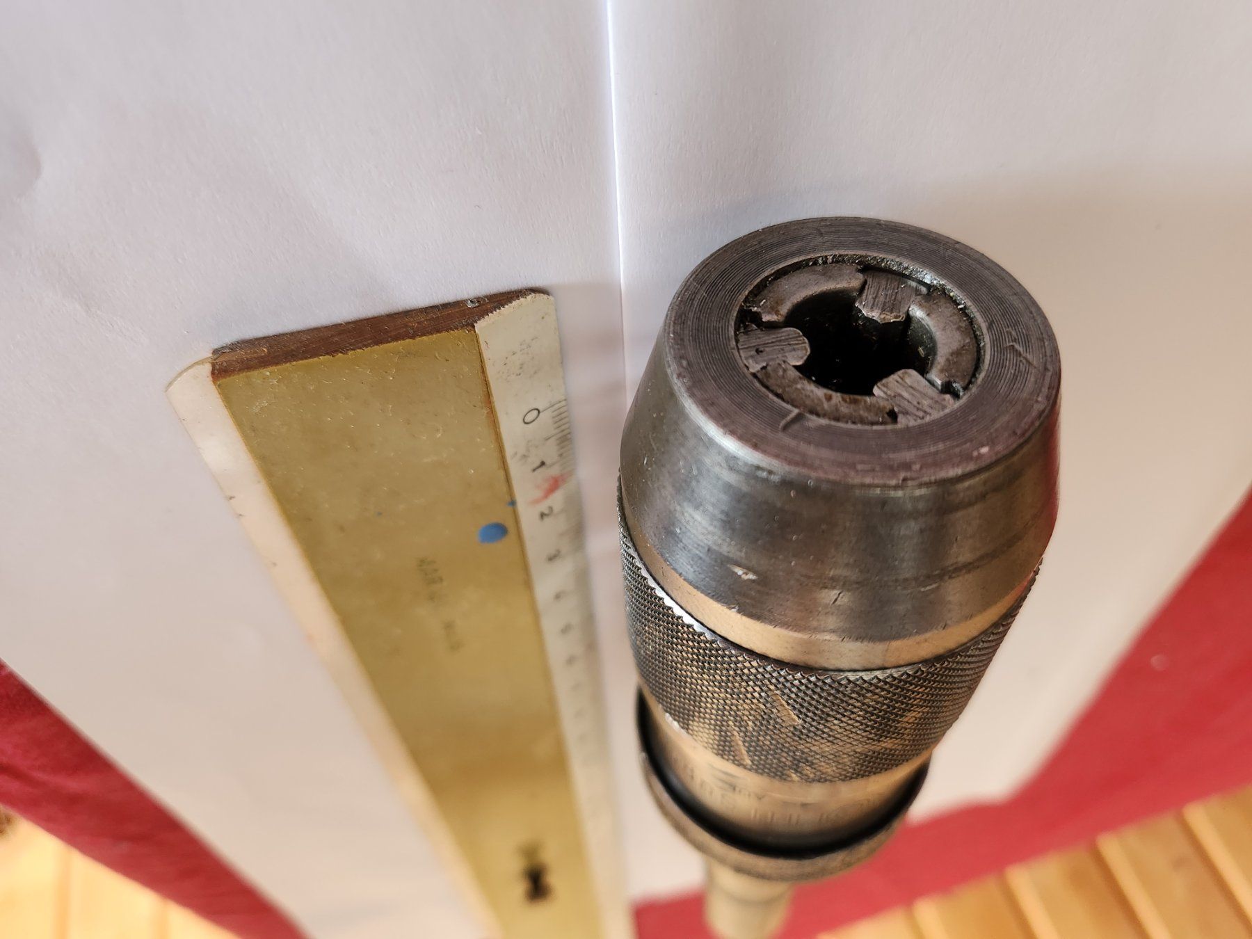 Tutti gli attrezzi: BOHRFUTTER RÖHM , 1 bis 13 mm, Morsekonus 3 – Usato da Romanshorn venduto da Legere8 1