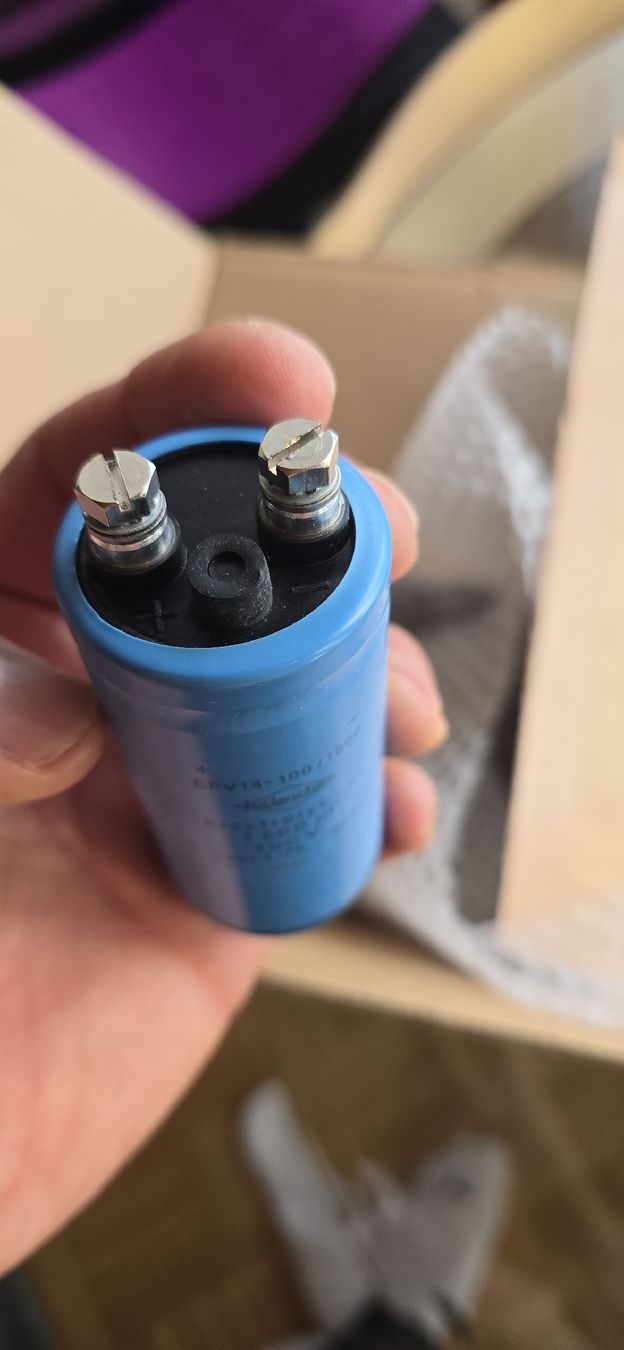 Componenti elettronici: Electrolytique Leclanche EFV 14-100/1500 Capacitor. – Usato da Weiningen ZH venduto da ped_fbx2 2