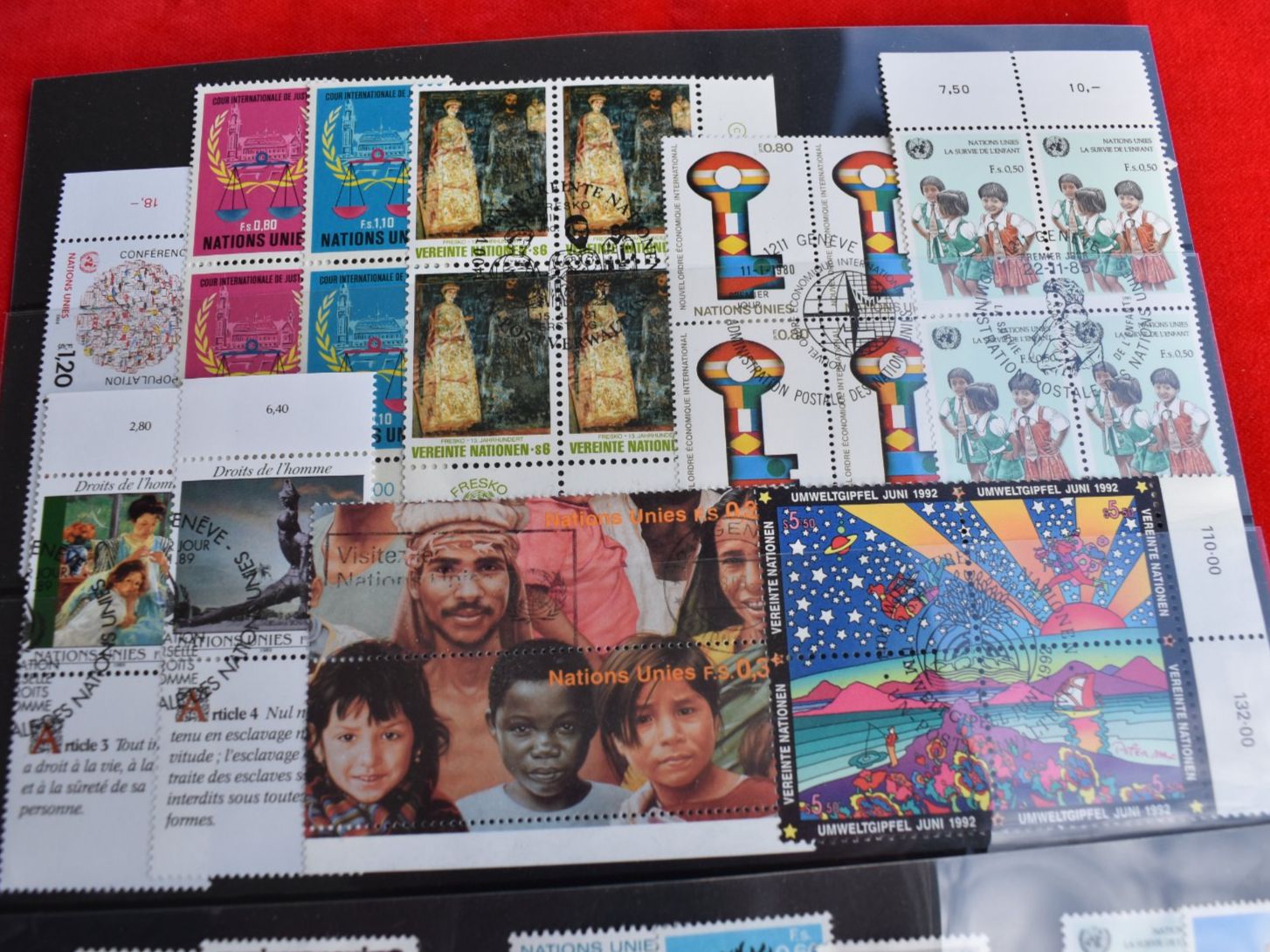 Tutti i francobolli: Kleine UNO Sammlung  B20.10G – Usato da Bettingen venduto da Gluscht-Oase 1