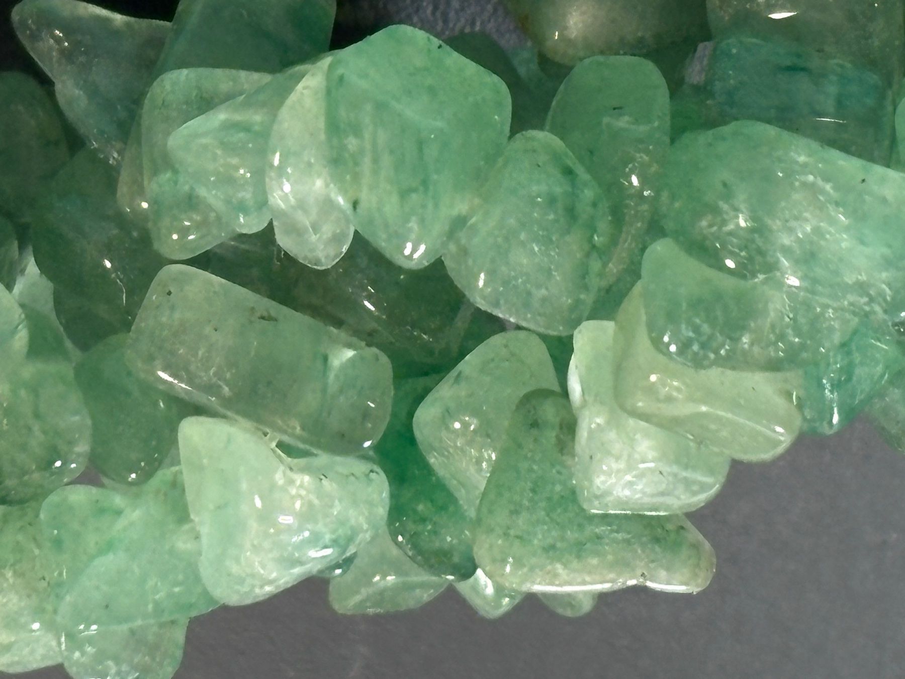 Catenine: Wunderbare Jade Nefrit Splitterkette 58 cm Lang – Usato da St. Peterzell venduto da verena40 3