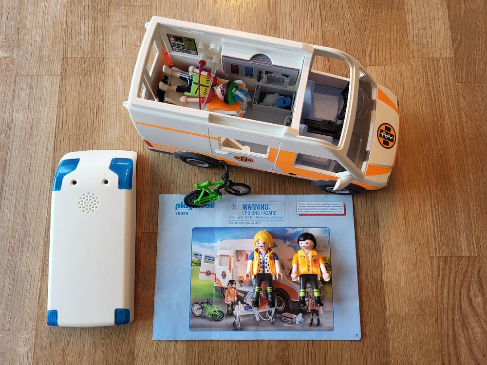 Playmobil Rettungswagen 70049, Playmobil City Life (Gebraucht) in Jona ...