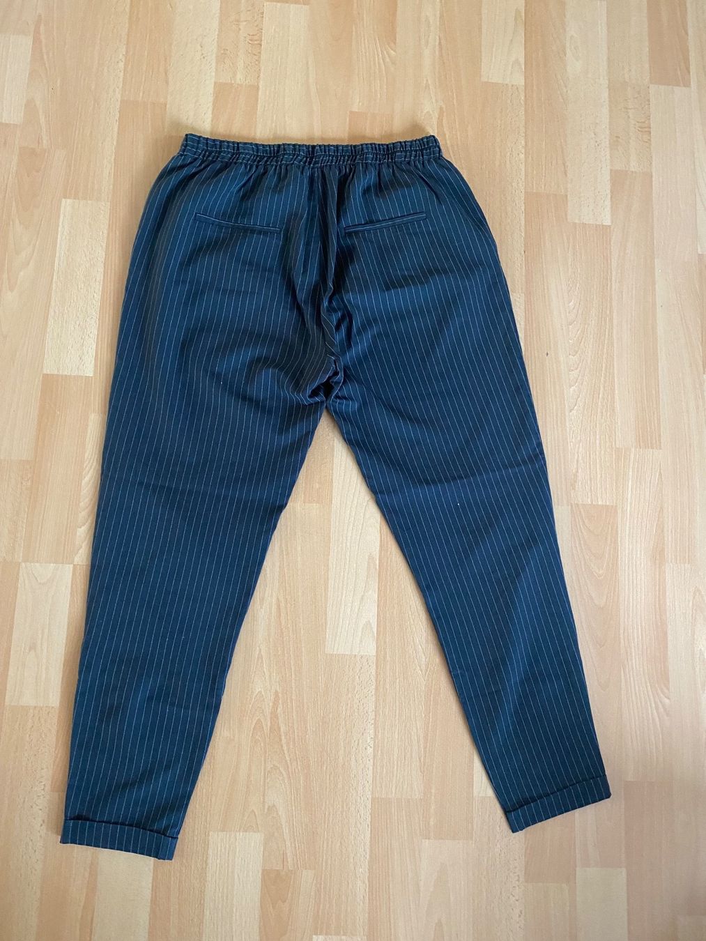 Hosen: Stoffhose grau weiß gestreift Gr M – Gebraucht aus Zürich von Herbion1 4