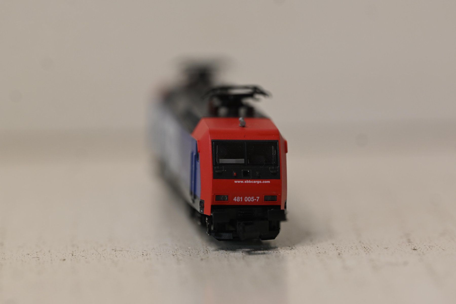 Fleischmann Trains électriques: SBB Re 481 Cargo Fleischmann Spur N , Licht geht nicht – D'occasion à Laupen ZH par Zmoewe 6