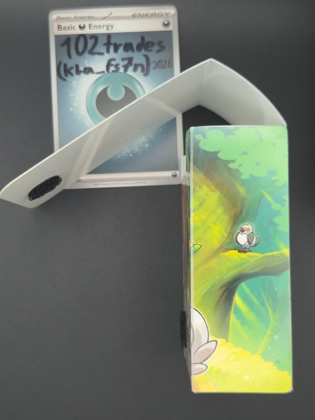 Altro in Decorazioni & Accessori: Cinccino & Professor Juniper Pokémon Deckbox – Nuovo (secondo la descrizione) da Siebnen venduto da 102trades 3