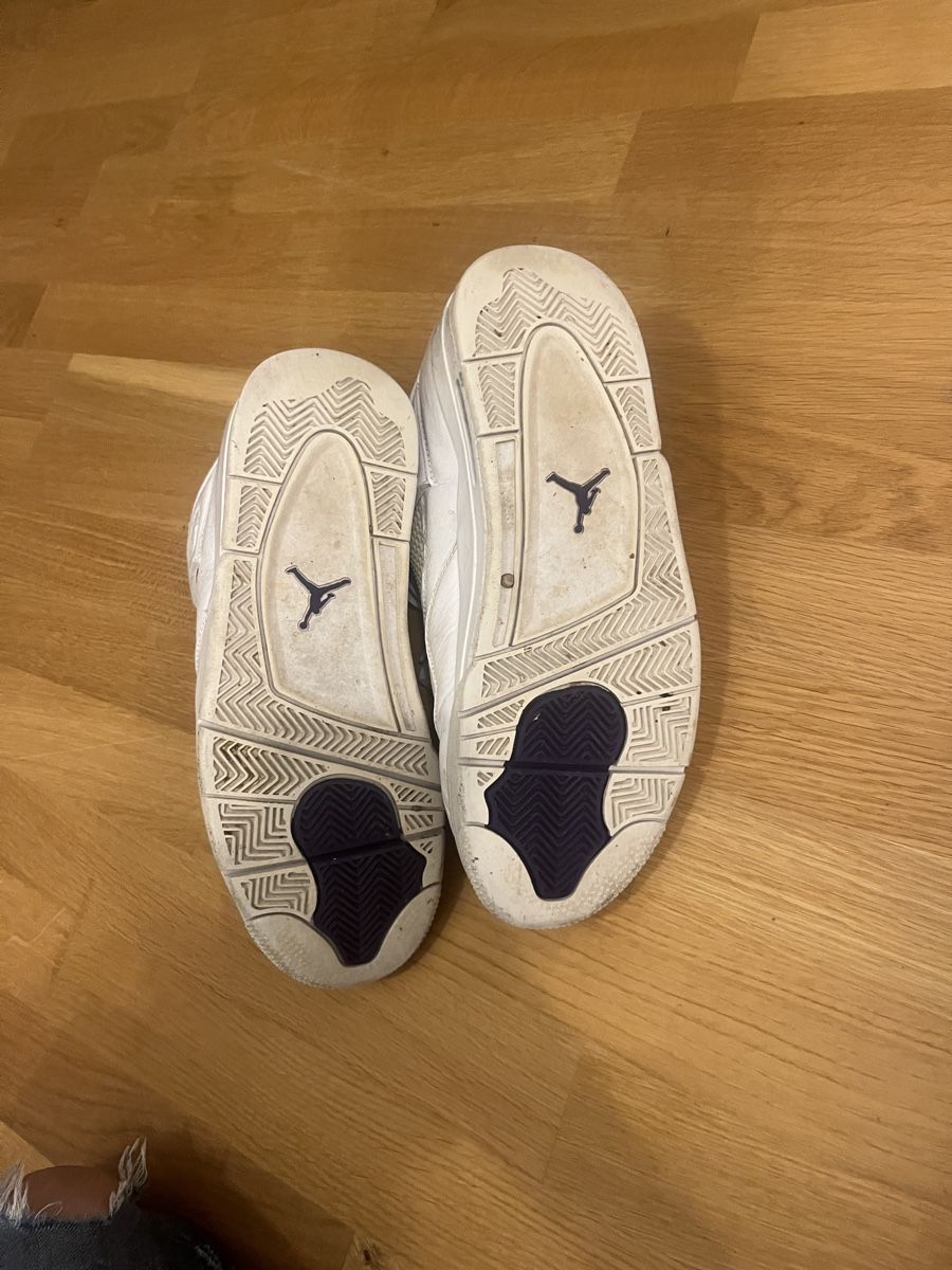 Jordan Chaussures hommes: Jordan 4 Retro Sneakers – D'occasion à Winterthur par 3mi_2kpf 4
