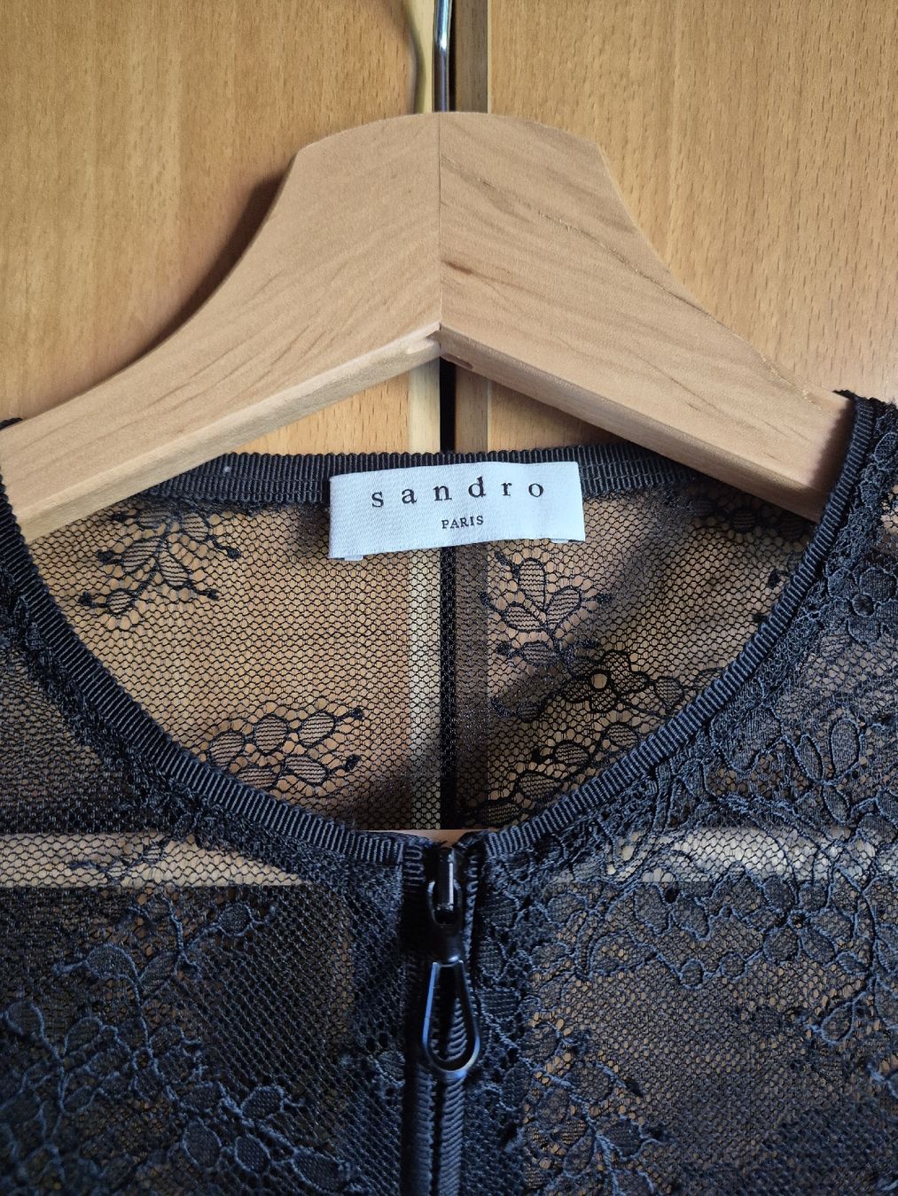 Sandro Vestiti: Sandro Paris Lace Mini Dress – Nuovo (secondo la descrizione) da Pfeffingen venduto da Elegant_trend 6