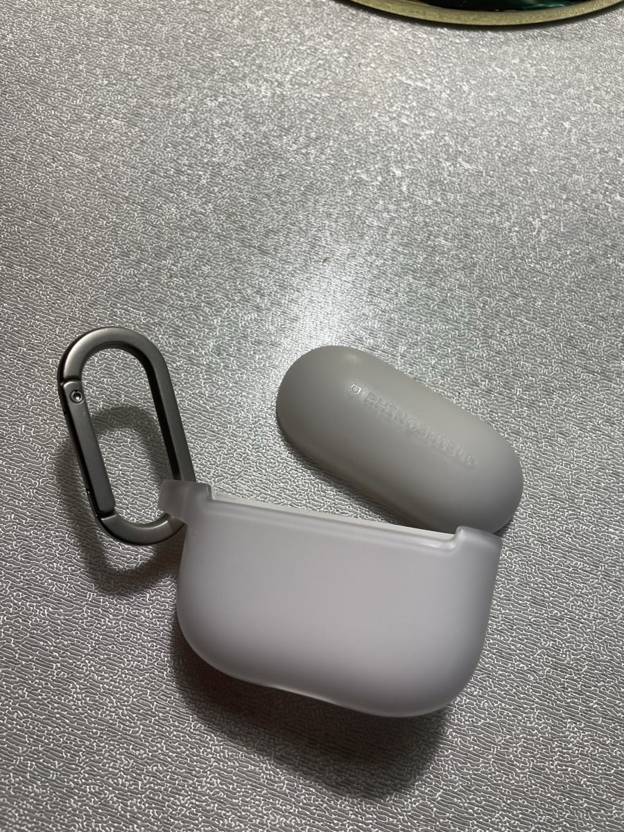 Cover & Protezioni schermo: Airpods Pro 3 Case Cover – Nuovo (secondo la descrizione) da Thun venduto da moi_ra