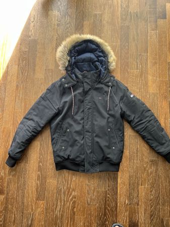 Tommy Hilfiger Winterjacke (Gr. M)