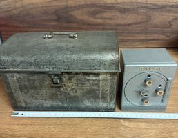 Alte Spardose "Sparkasse" & Metallkiste, Vintage Look!