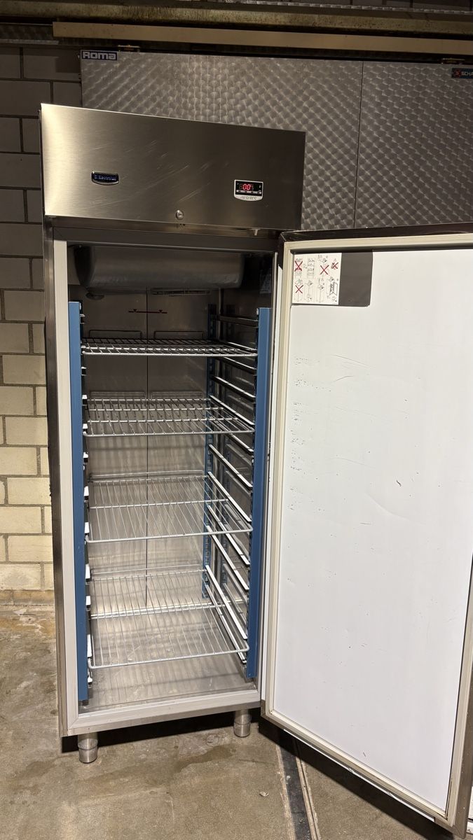 Congelatori: Gastro Tiefkühlschrank Electrolux  – Usato da Wohlen AG venduto da Moh80 1