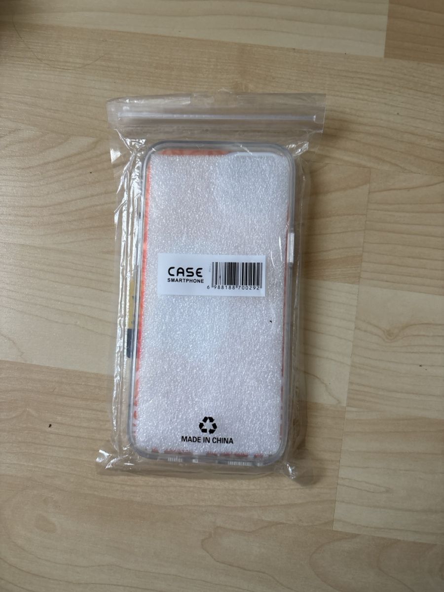Stone Island Cover & Protezioni schermo: Coque iPhone Stone Island NEUF - IPhone 14 – Nuovo e nell'imballaggio originale da Villars-sur-Glâne venduto da vie_5d9b 1