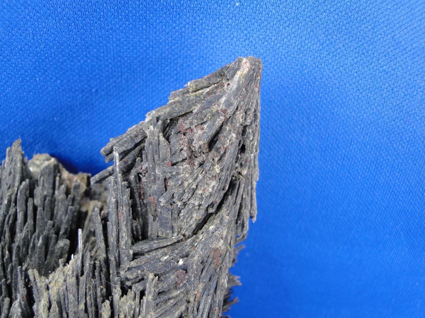 Minerali & Pietre curative: Kyanit – Usato da Schinznach Bad venduto da Demerald 2