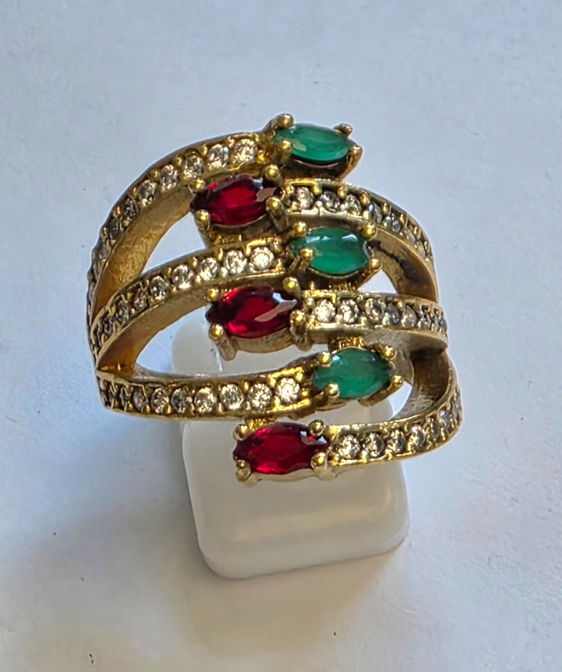 Ringe: Ring mit Granat und Smaragd Steinen 56 – Neu (gemäss Beschreibung) aus Zürich von benedikt12