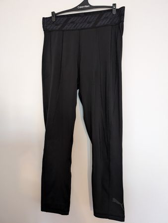 Puma Sport Tight Damen Grösse S DRYCELL schwarz 3/4 Hose