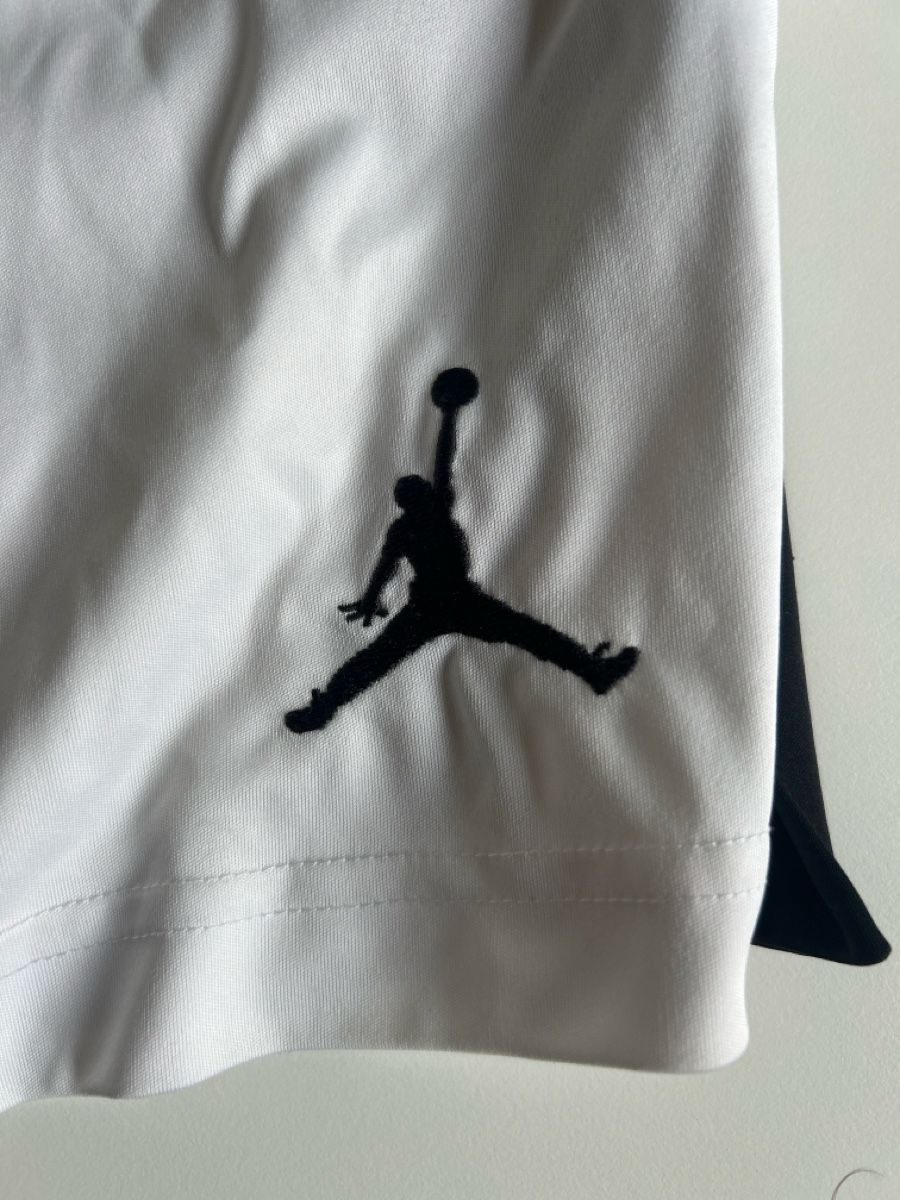 Jordan Pantalons: Nike Jordan Sporthose Gr. M – D'occasion à Nesslau par Sclips 3