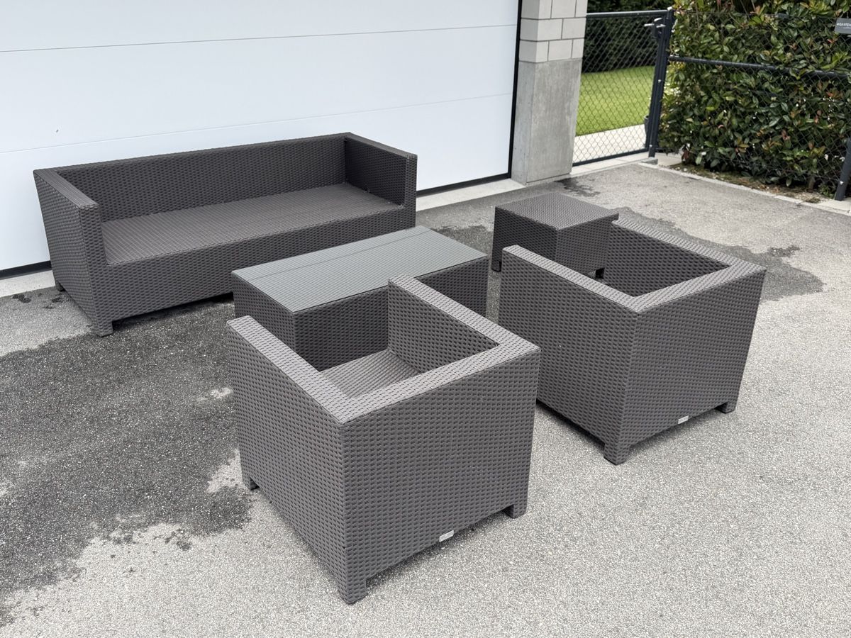Sofas: Rattanlounge 5-Teilig – Gebraucht aus Zillis von obr_m8qg 2