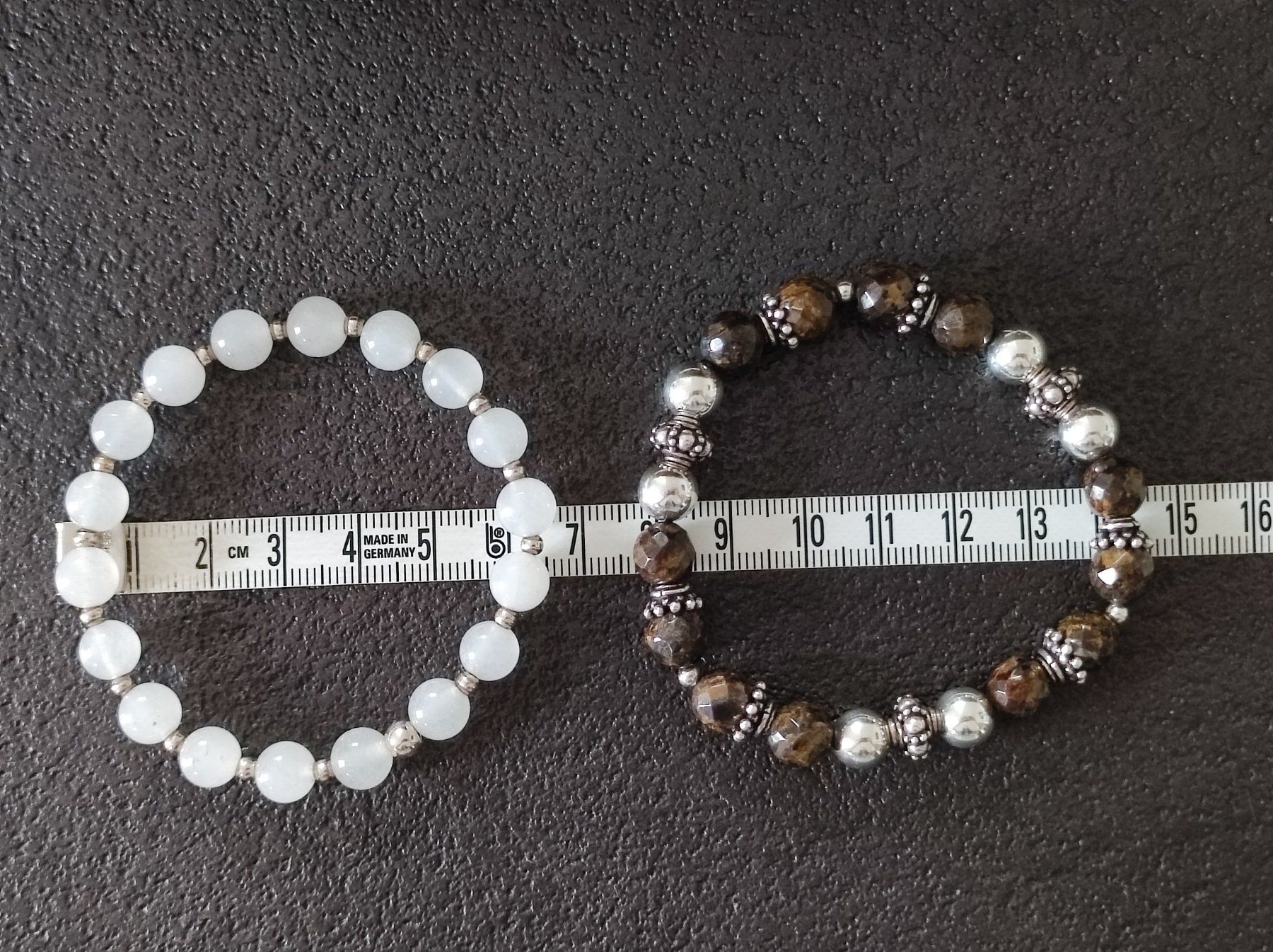 Bracciali & Braccialetti: Zwei Steinarmbänder mit echten  Silberteilen – Usato da Wohlen AG venduto da Tikale 1