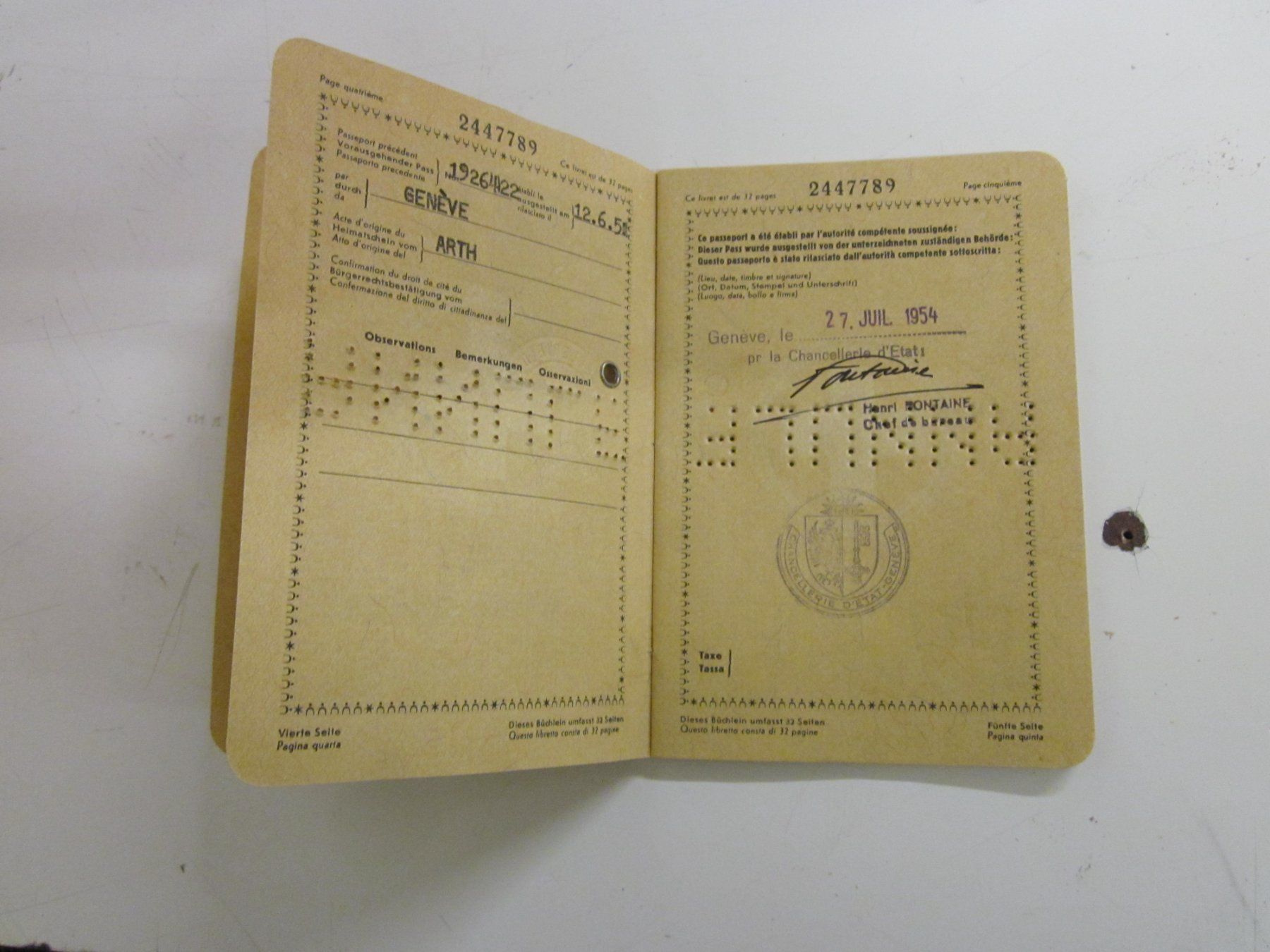 Documenti: Passeport Suisse Schweizer Pass 1954 – Usato da Grand-lancy venduto da  3