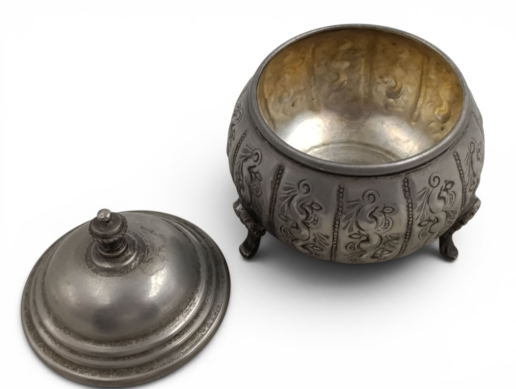 Vasi & Recipienti: Altes Deckelgefäß / Schmuckdose  – Usato da Hochfelden venduto da Historium 2