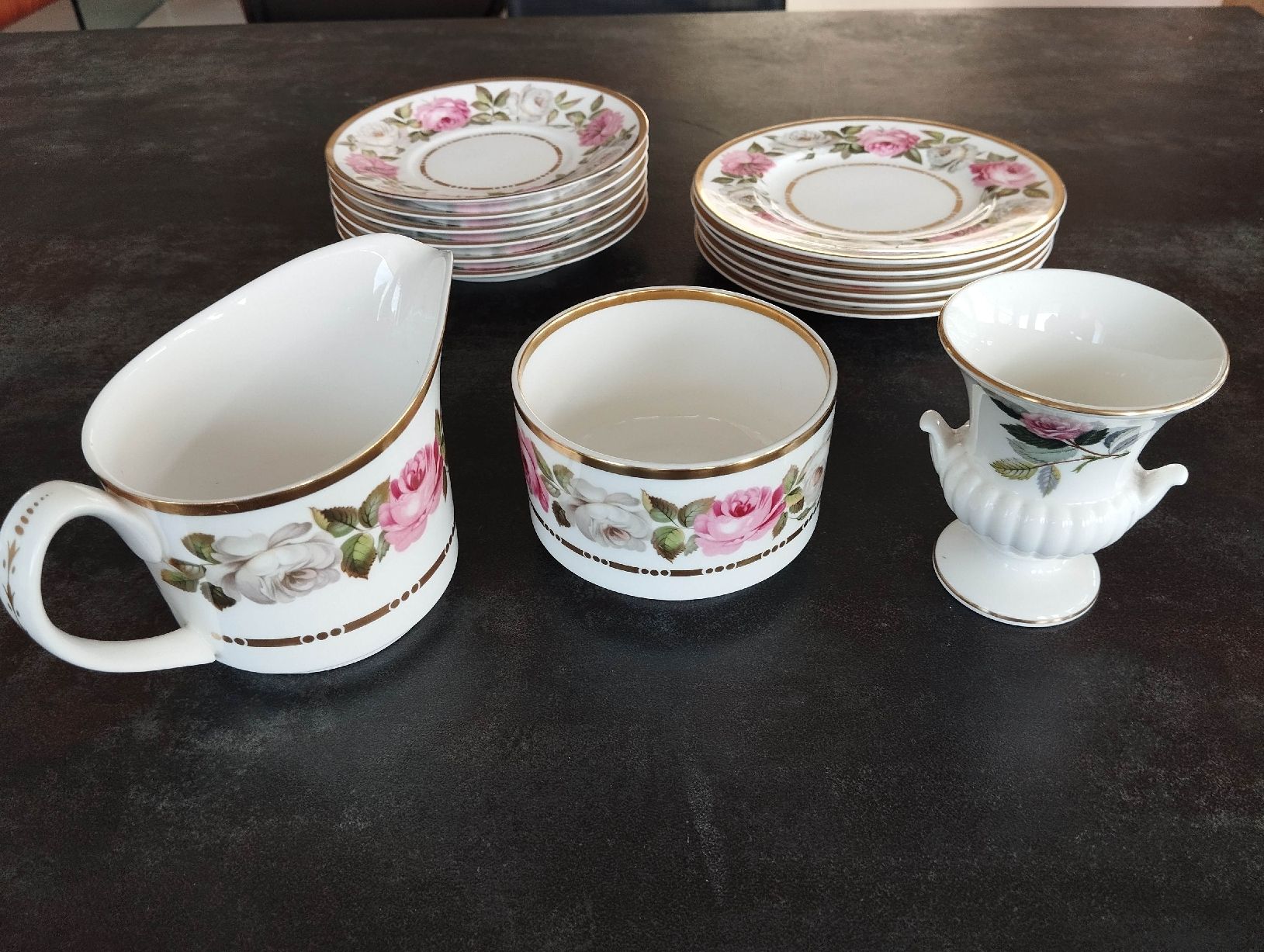 Set di piatti: Englisches Teeservice / neuwertig – Usato da Mörigen venduto da sigi2572 3