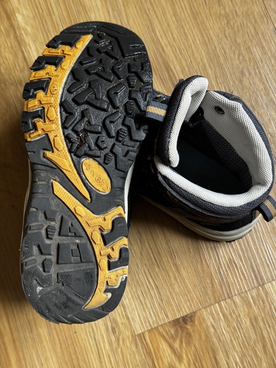 46 Nord Scarpe per ragazzi: 46 NORD Wanderschuhe, Grösse 31, wasserdicht – Usato da Basel venduto da spassbremse 3