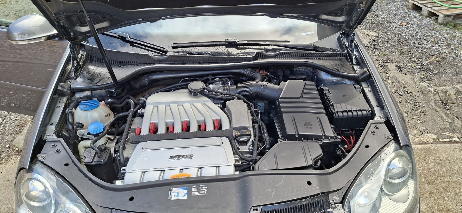 VW Automobili: VW Golf 5 R32 – Usato da Wilderswil venduto da Stoneway 3