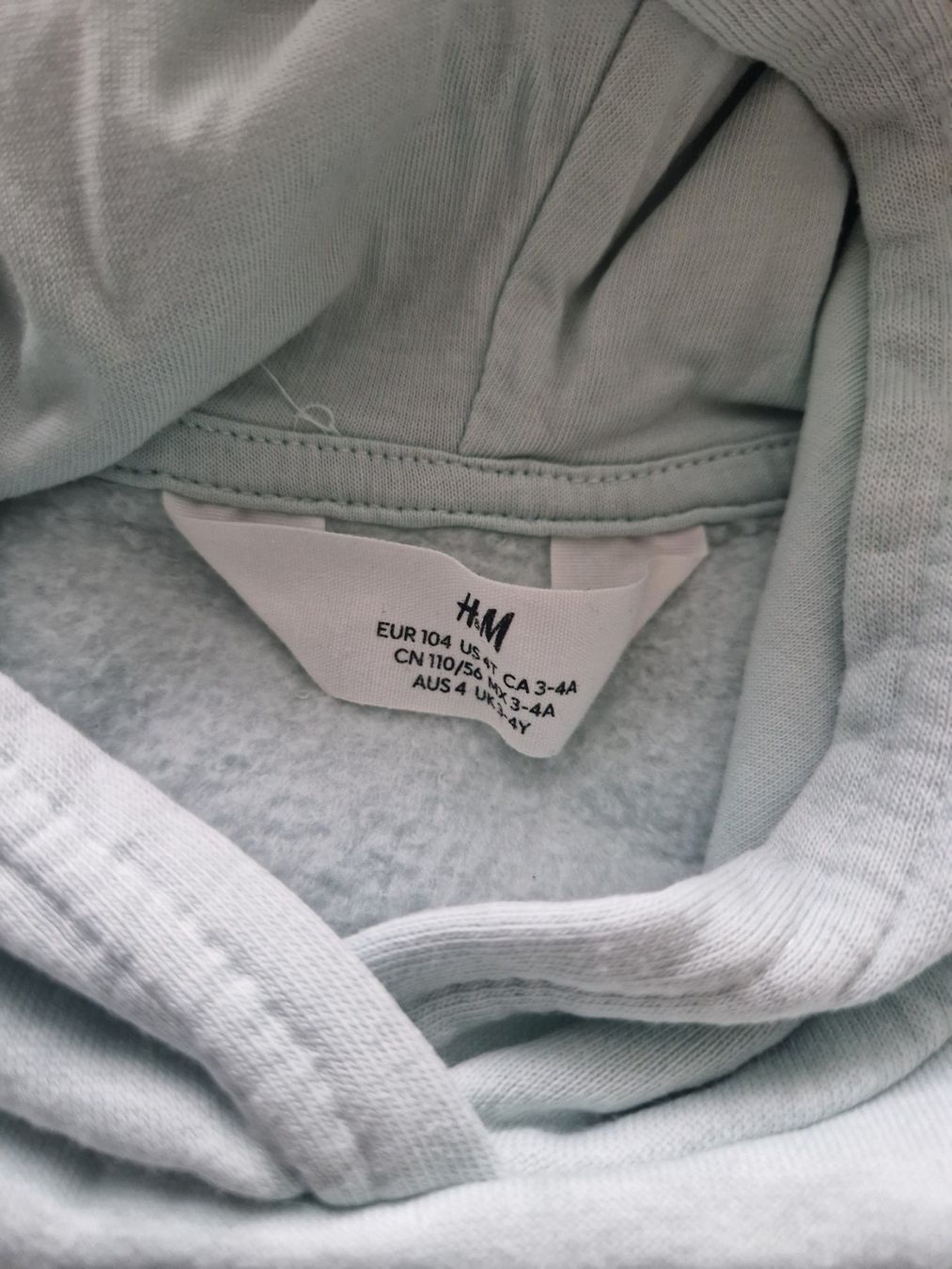 H&M Pullover & Sweatshirts: Pullover mit Kapuze grösse 104 Hase – Gebraucht aus Heimberg von Eleanor20 2