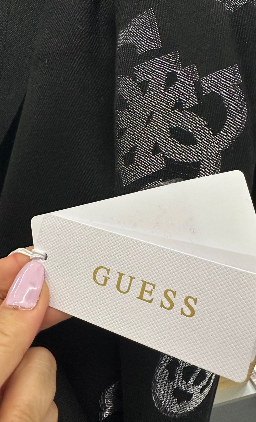 Guess Foulard & Sciarpe: GUESS edler gemusterter Schal / NEU – Nuovo e nell'imballaggio originale da Bern venduto da BrischitteBern 6