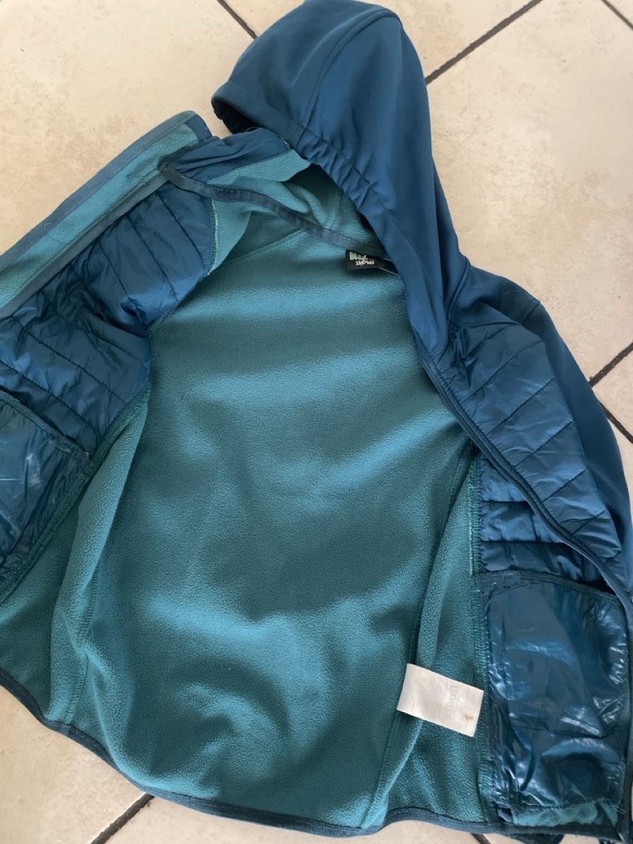 Giacche & Cappotti: Softshell Jacke Gr. 134/140. mit Steppung  – Usato da Obergerlafingen venduto da cabo4 2