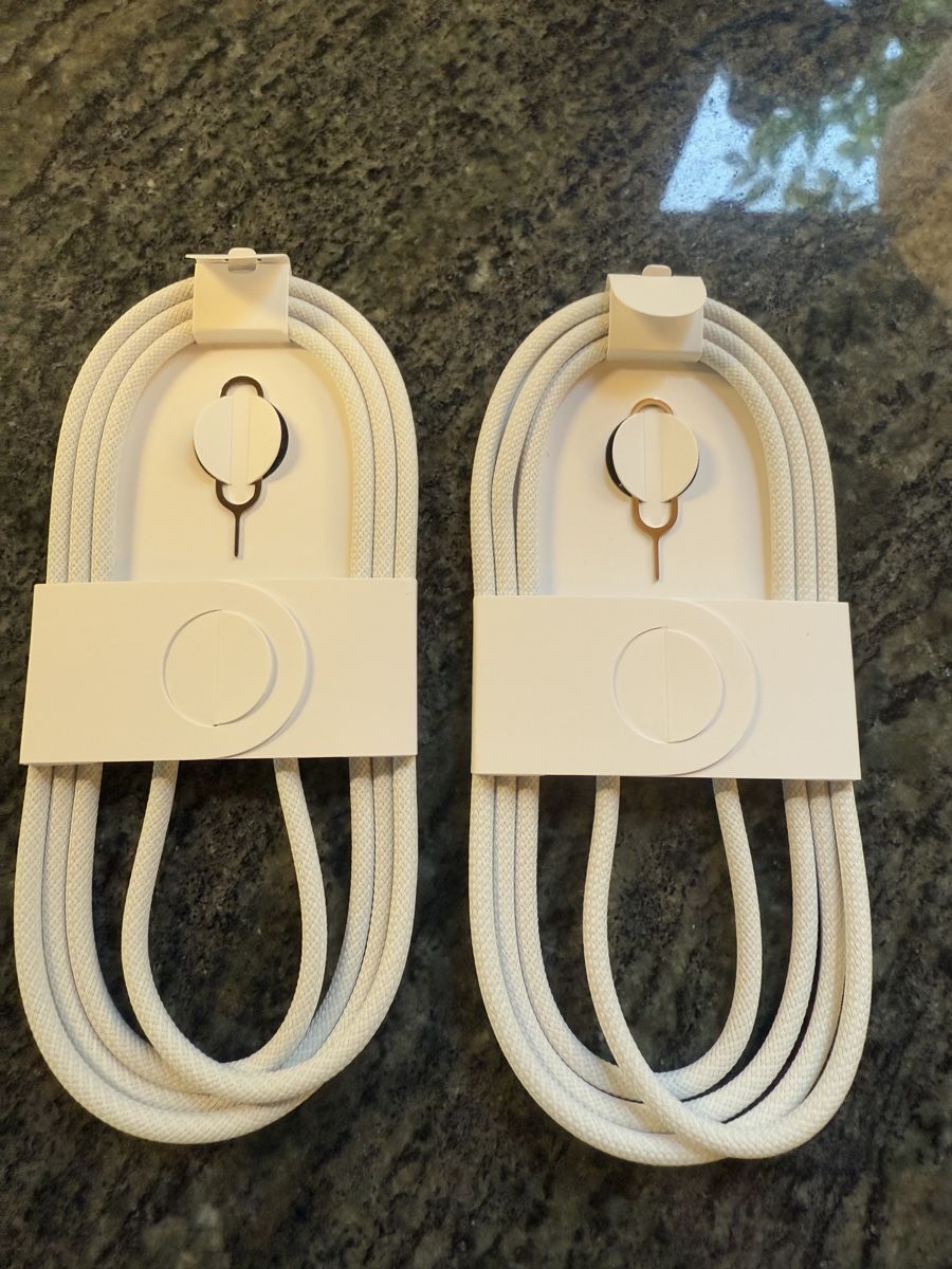 Apple Cavi: 2 x Original Apple USB-C —> USB-C Kabel – Nuovo (secondo la descrizione) da Kyburg venduto da mir_8b67
