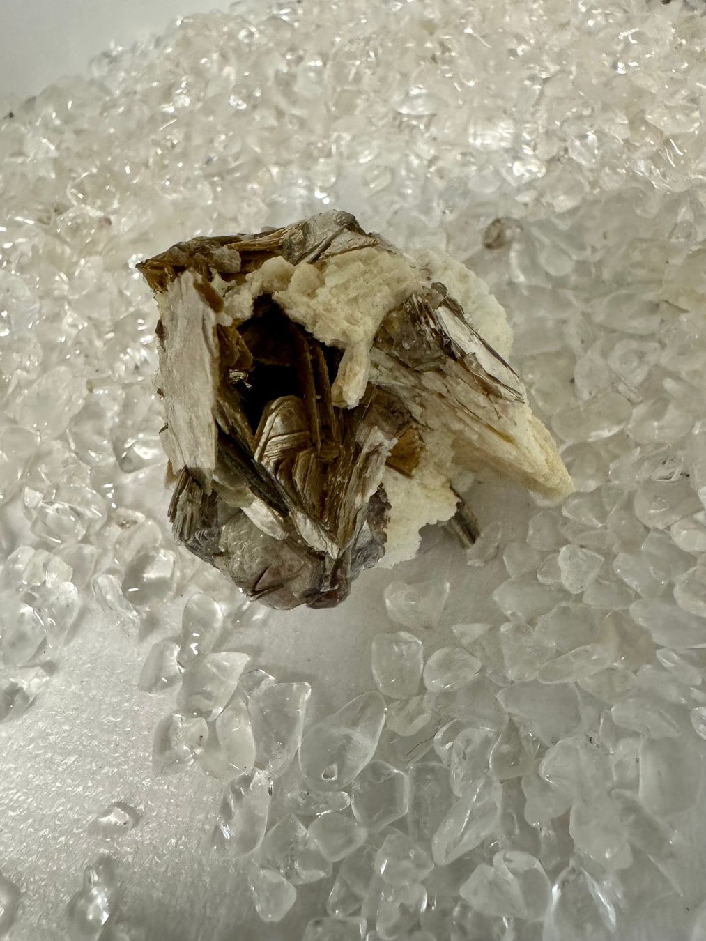Mineralien & Heilsteine: Muskovit-Stufe roh – Neu (gemäss Beschreibung) aus Biberist von Steine