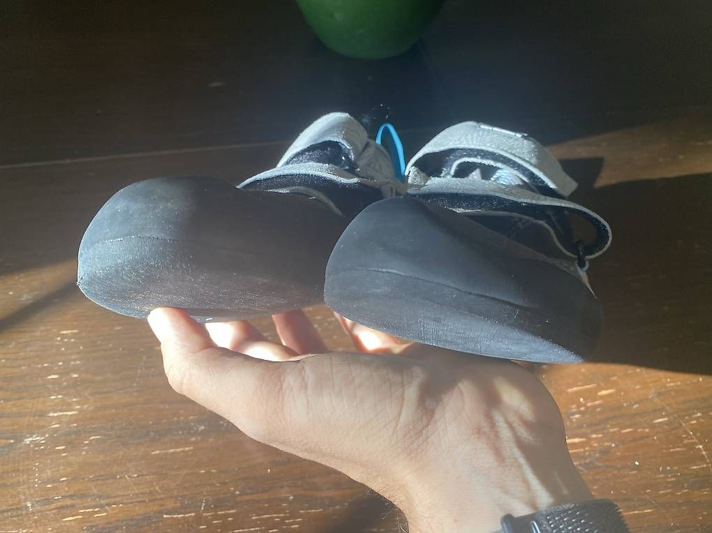 Chaussures hommes: Chaussons escalade 41.5 SCARPA – Neuf avec emballage d'origine à Lausanne par Mikael_Druid 2