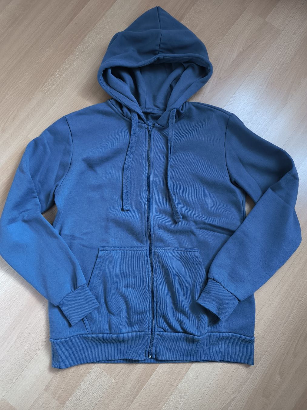 Lotti & Set di vestiti: 3 Sweatjacken Grösse S – Usato da Oberdiessbach venduto da Zwerg82 1
