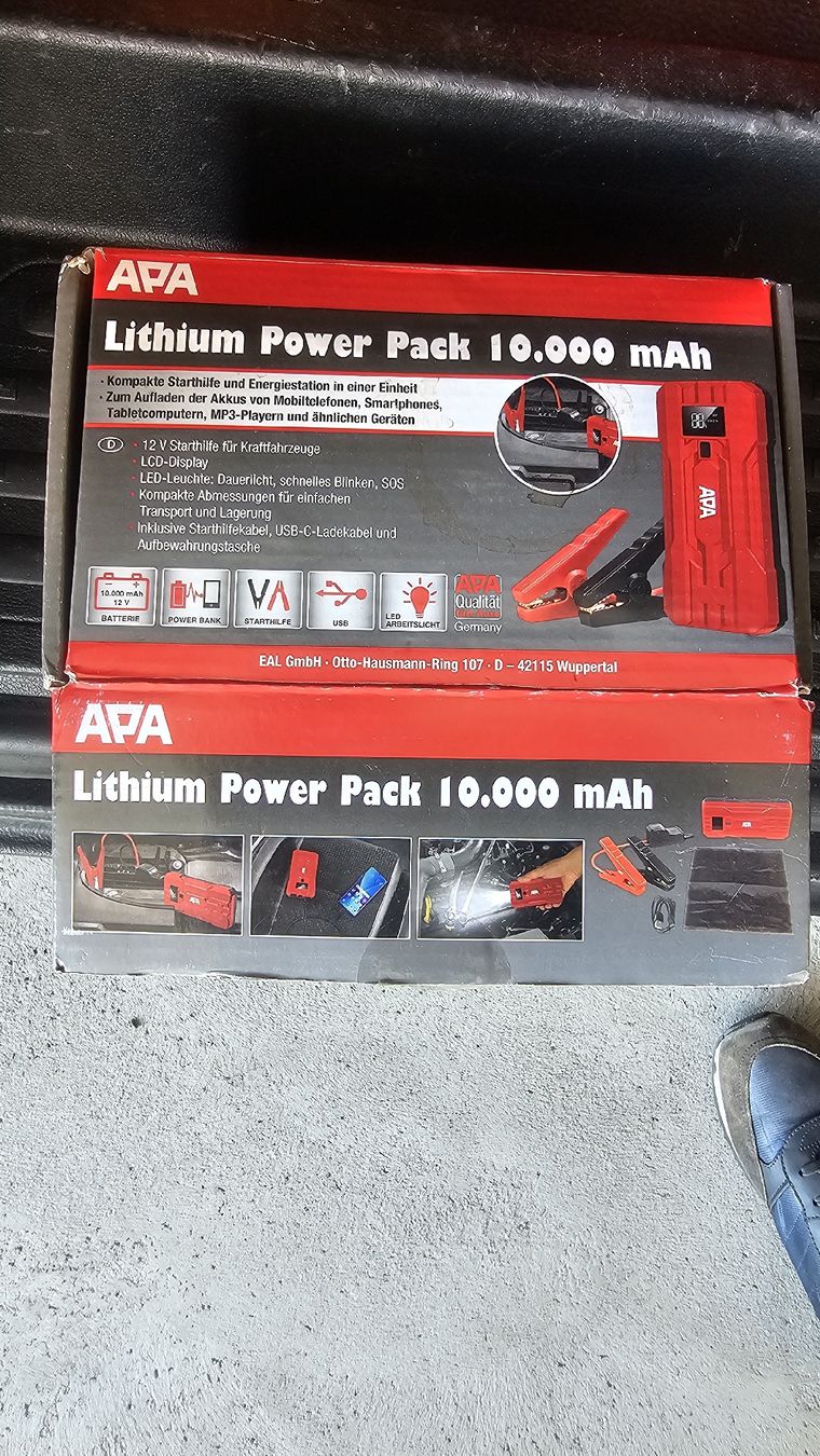Batterie-Ladegeräte: Auto Booster APA 10000 mAh   – Neu und originalverpackt aus Laupen ZH von Axn.16 1