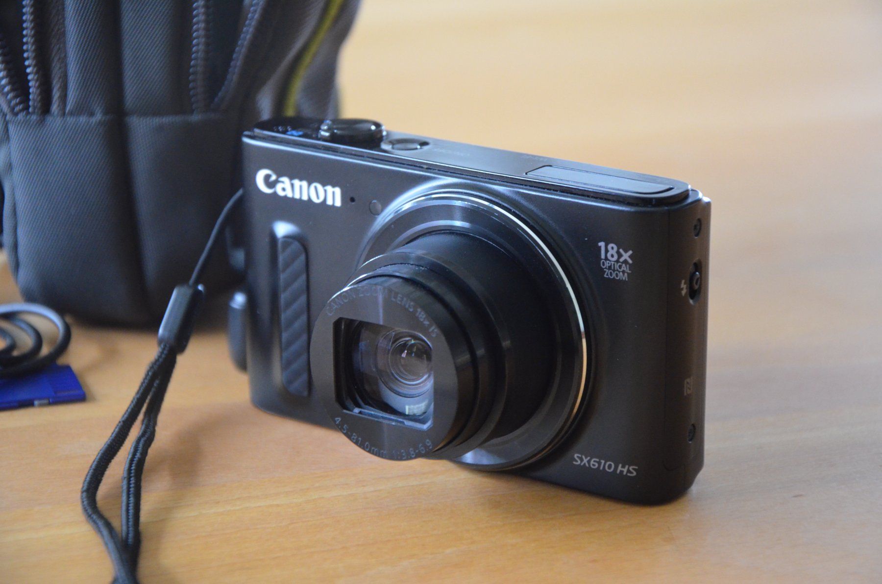 Canon Fotocamera: Canon SX610 HS Powershot - Kompaktkamera – Usato da Adligenswil venduto da RolandoA