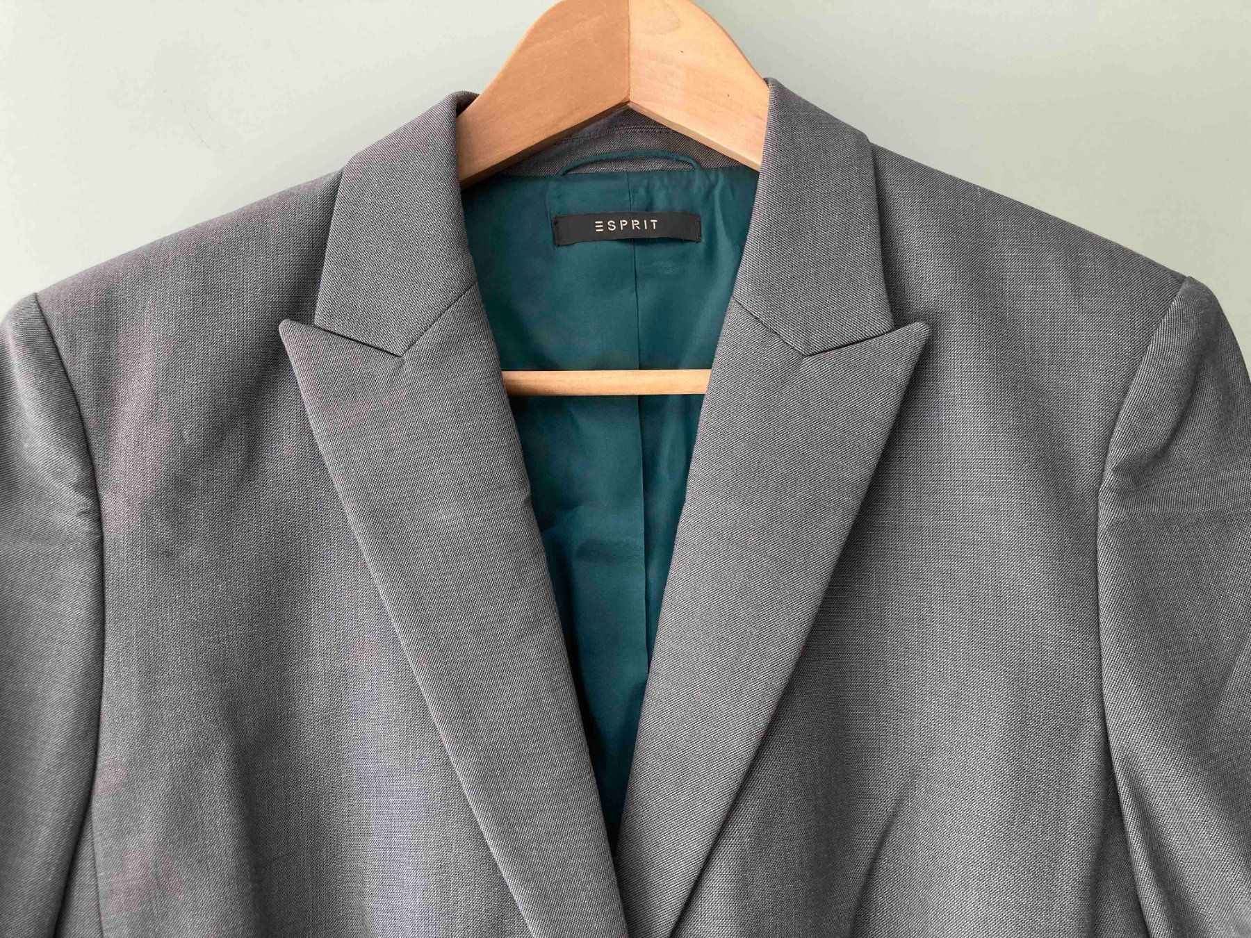 Esprit Giacche: ESPRIT Blazer / Damen / Gr. 40 / Hellgrau / leicht / NEU – Nuovo (secondo la descrizione) da Luzern venduto da Jl 1