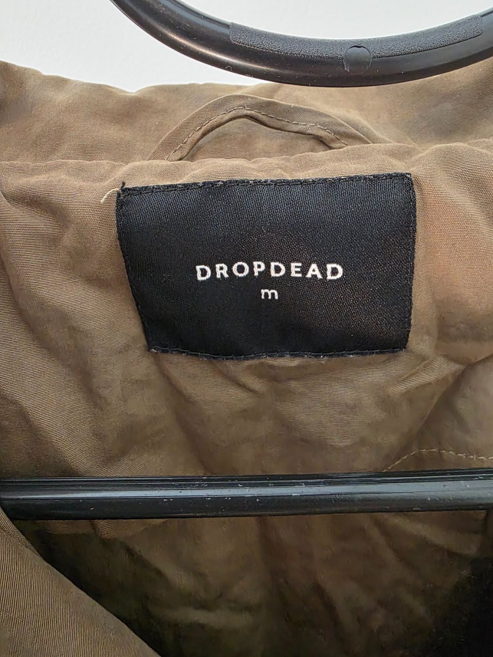 Vestes: Olivgrüne Jacke Drop Dead – D'occasion à Rothenfluh par sel_j856 2