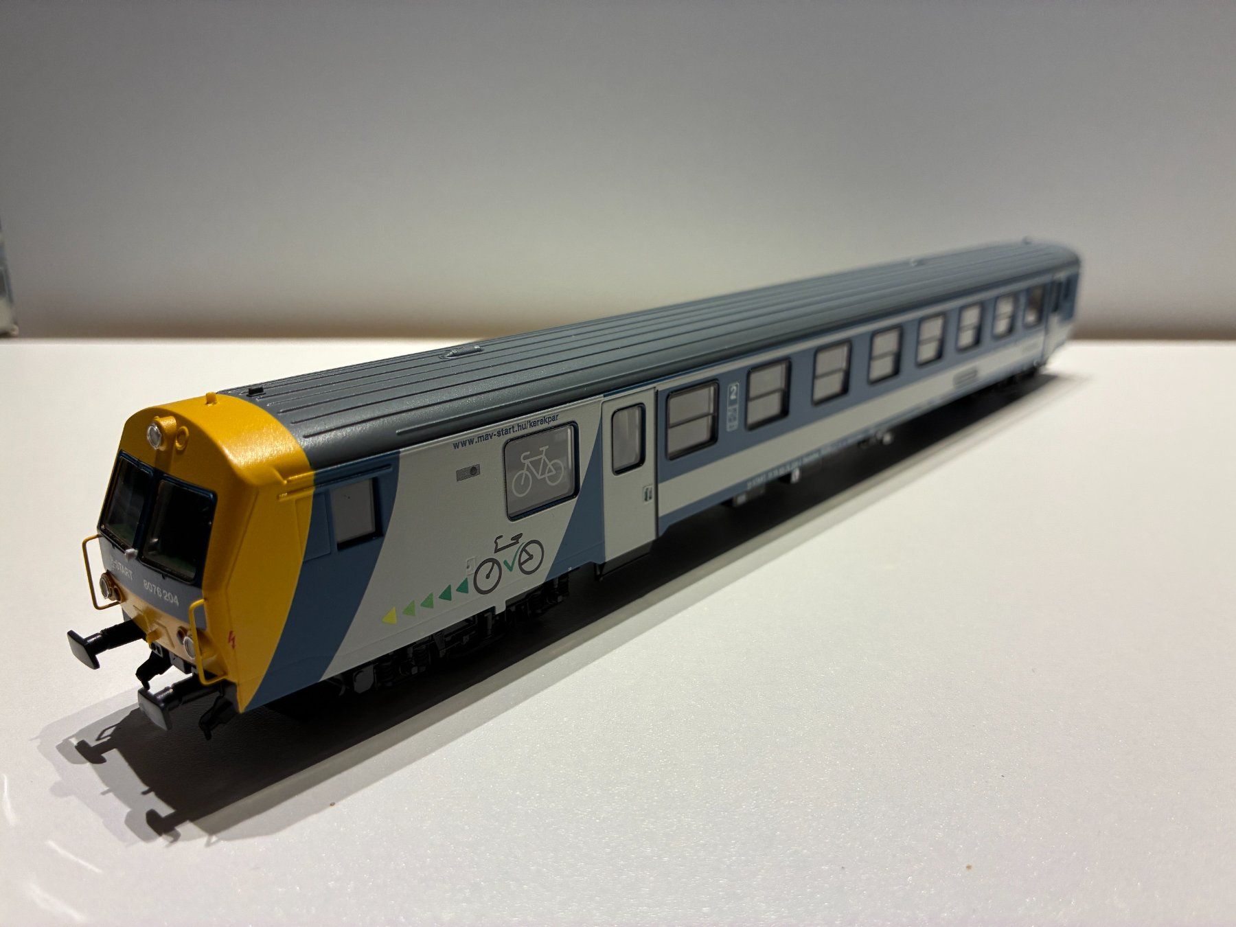 Roco Modelleisenbahnen: Roco 64658-64659-64664 - Composition MÀV-Start – Neu und originalverpackt aus Le Pâquier-Montbarry von Patroni0 5