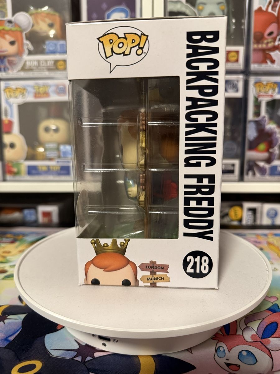 Funko Statuette: Funko Pop Backpacking Freddy 218 – Nuovo e nell'imballaggio originale da Flüelen venduto da alex_y88 1
